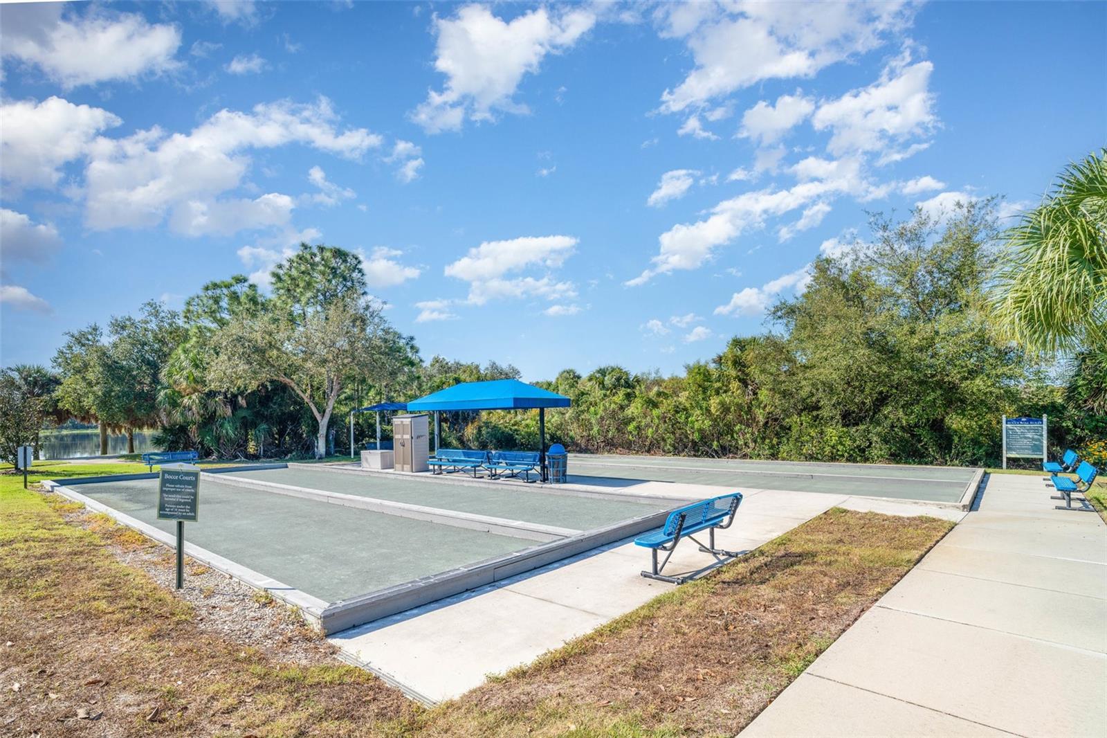 Image 41 of 43 For 12674 Shimmering Oak Circle