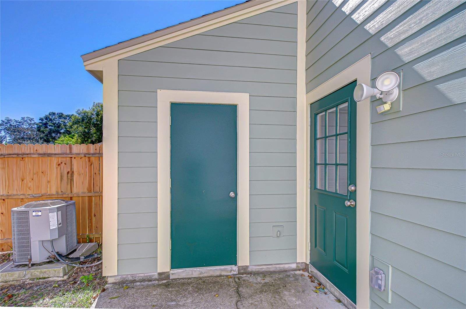 Image 43 of 74 For 13901 Fletchers Mill Drive