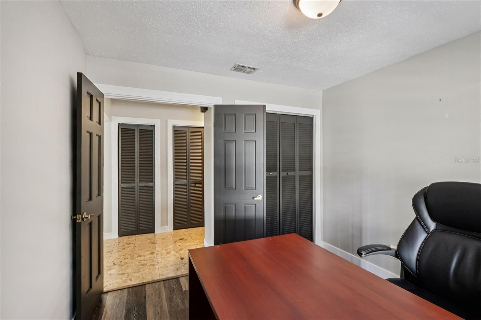 Image 16 of 37 For 4234 Golf Club Lane