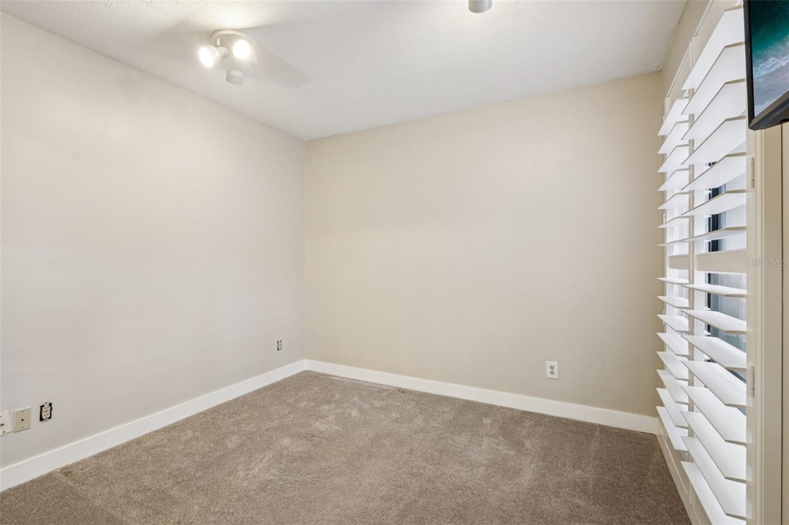 Image 19 of 37 For 4234 Golf Club Lane