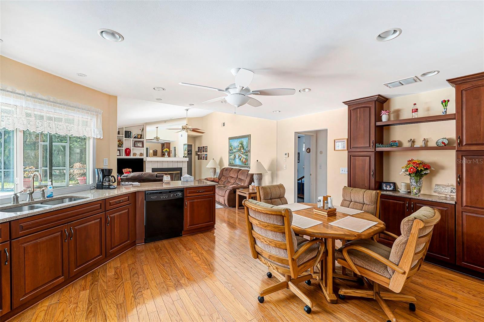 Image 8 of 20 For 8615 Chadwick Drive