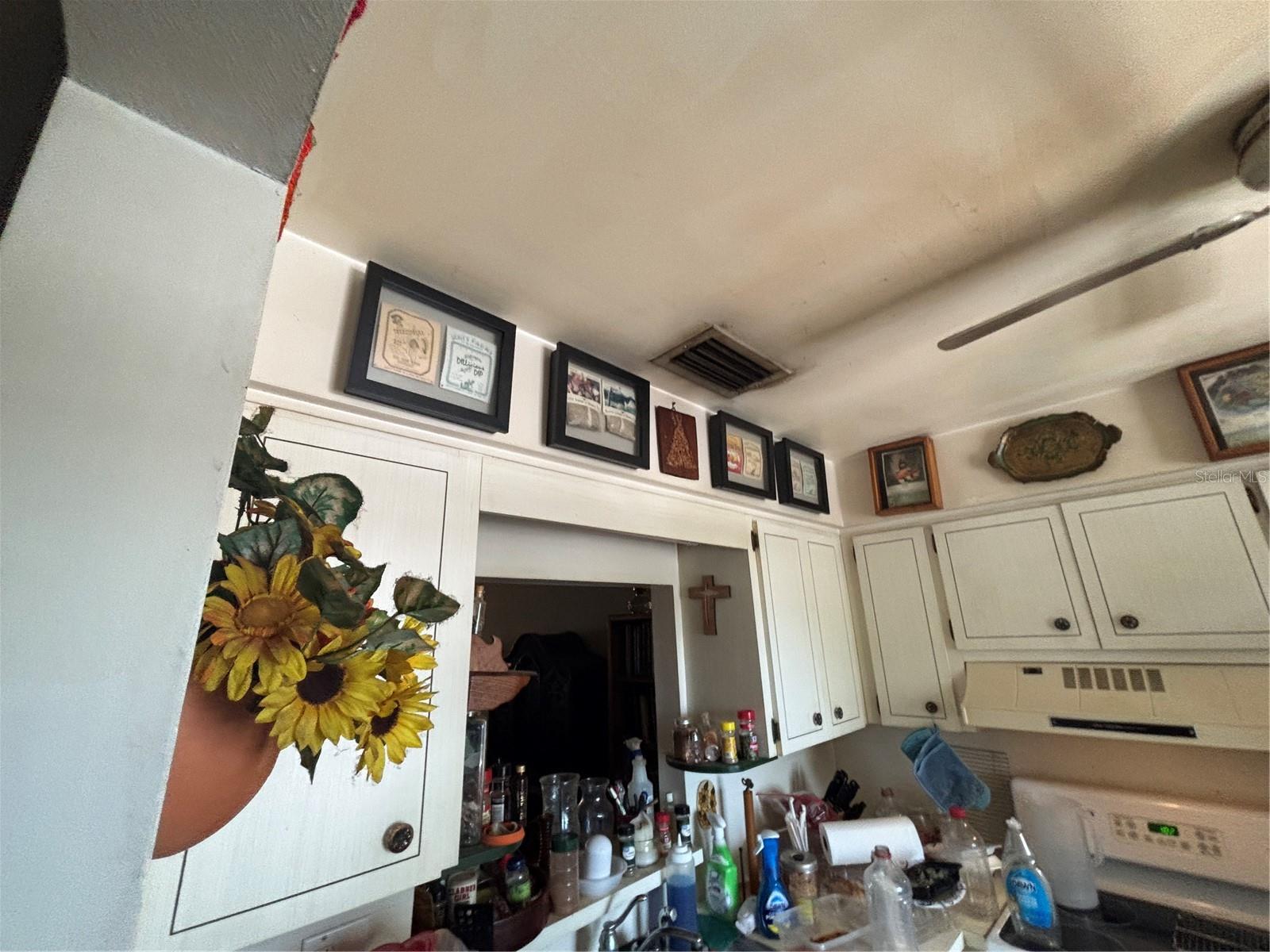 Image 14 of 94 For 831 Brandywine Drive