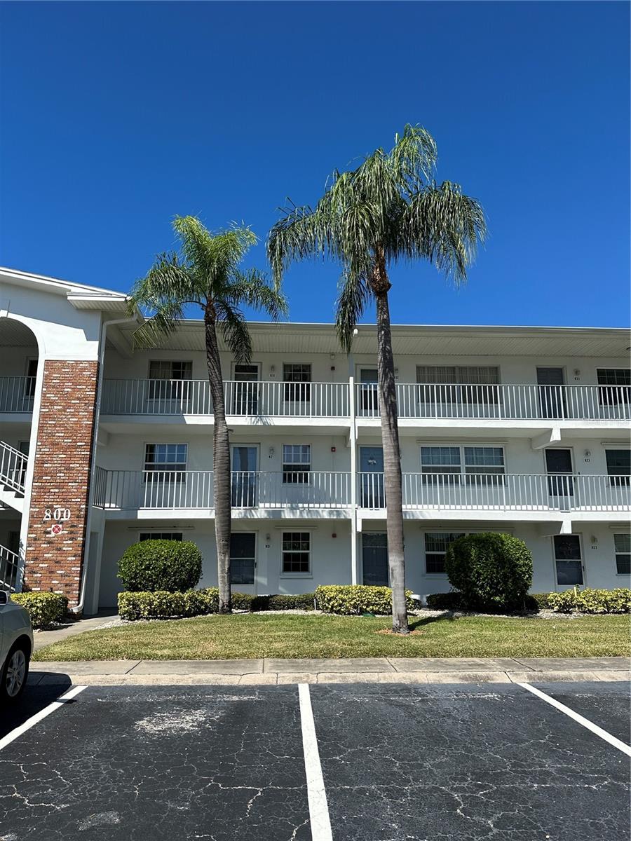 Image 2 of 94 For 831 Brandywine Drive