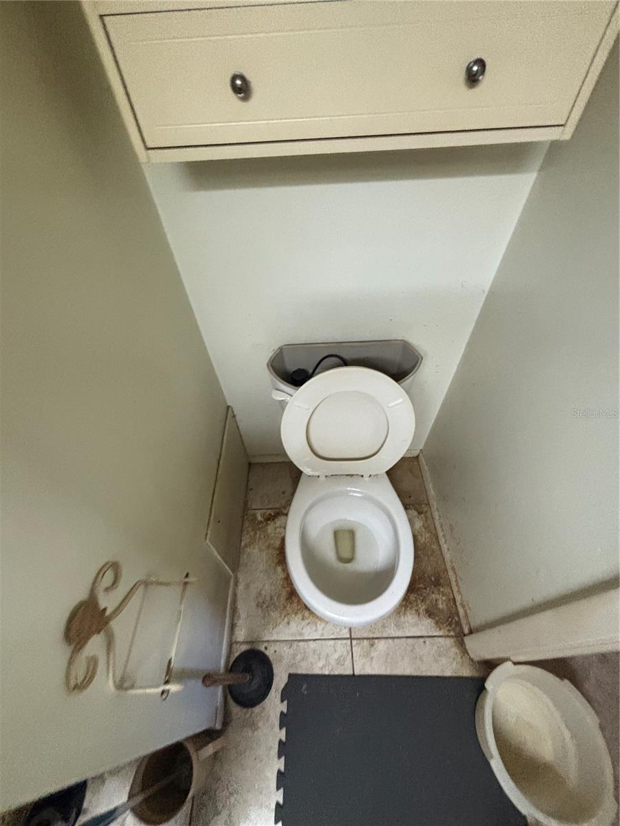 Image 60 of 94 For 831 Brandywine Drive