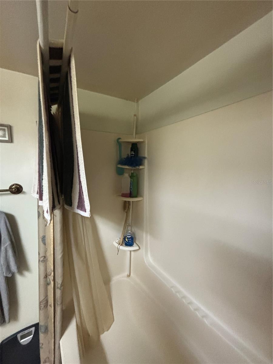 Image 61 of 94 For 831 Brandywine Drive