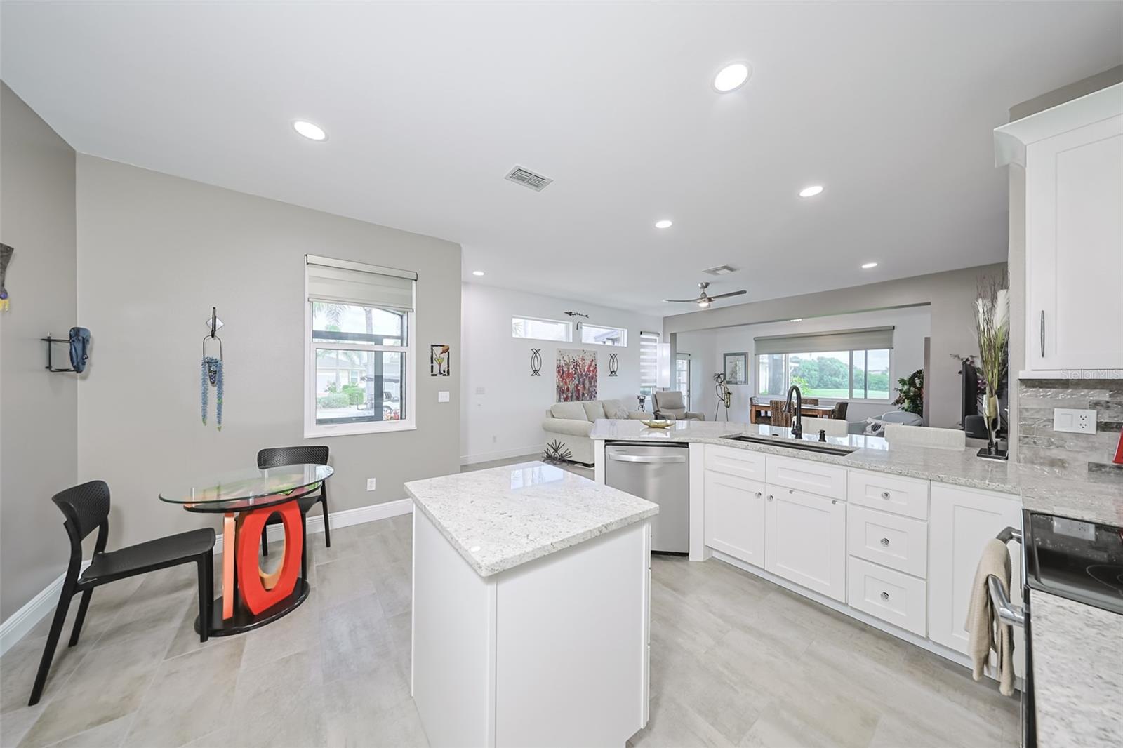 Image 12 of 45 For 2049 Acadia Greens Drive 19