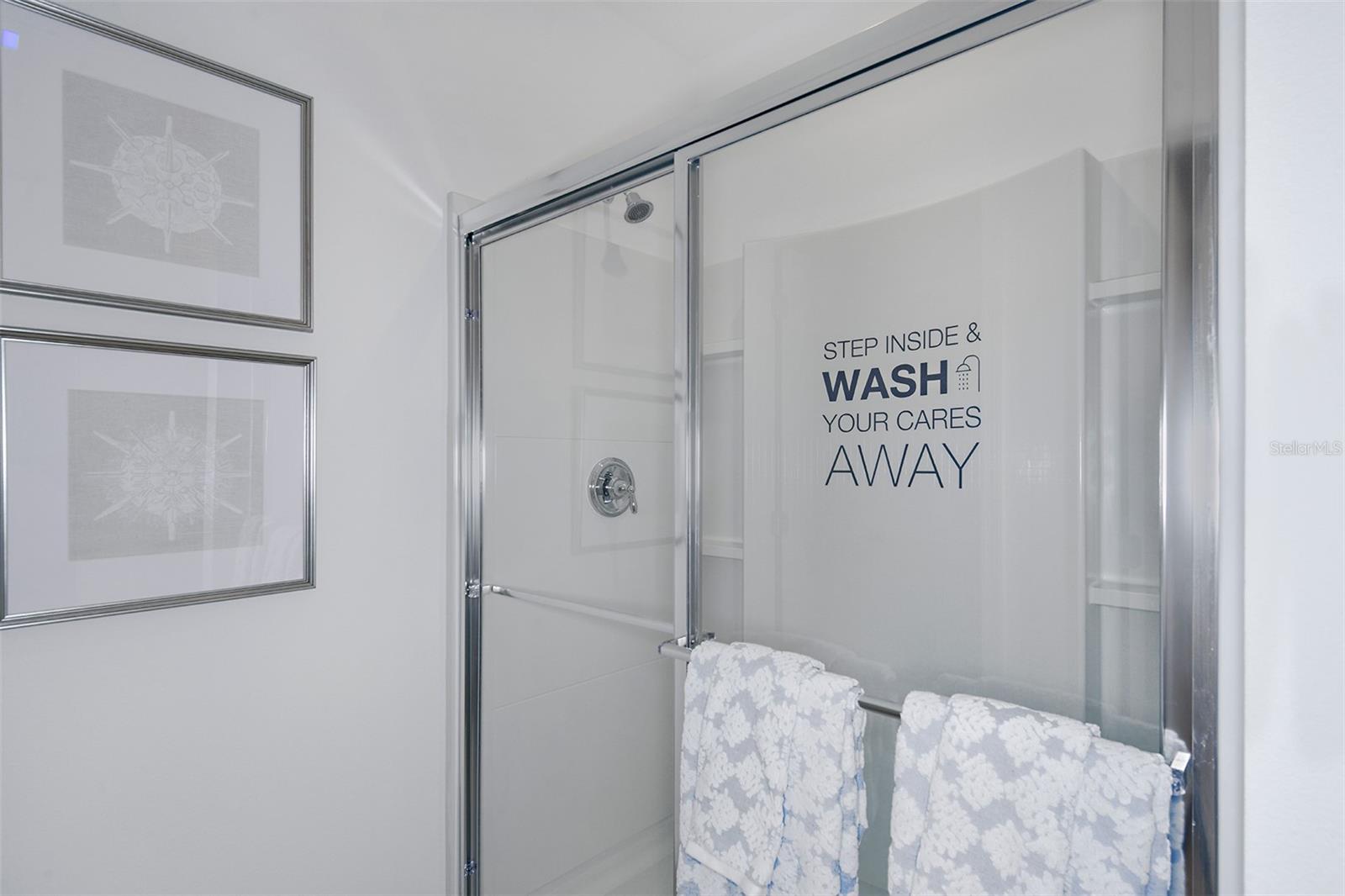 Image 25 of 38 For 13514 Tropical Breeze Way