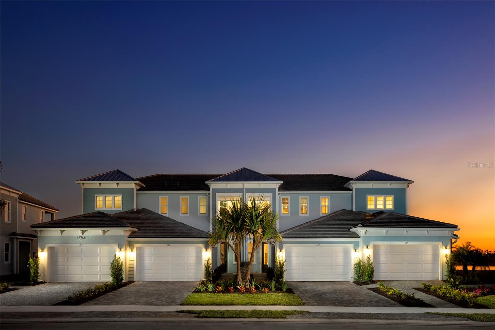 Image 42 of 43 For 12807 Jade Empress Loop 202