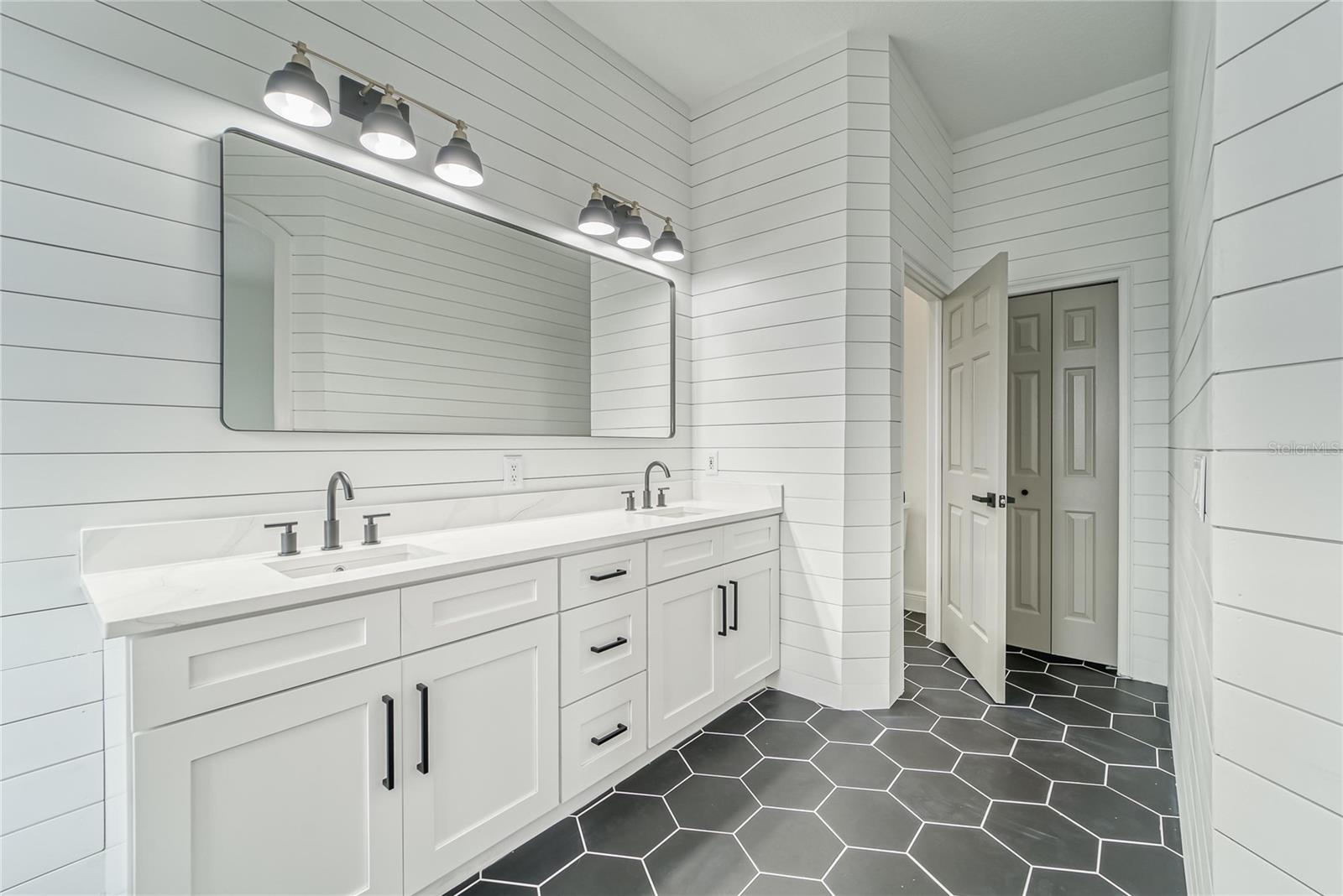 Image 48 of 81 For 5718 Sea Turtle Place