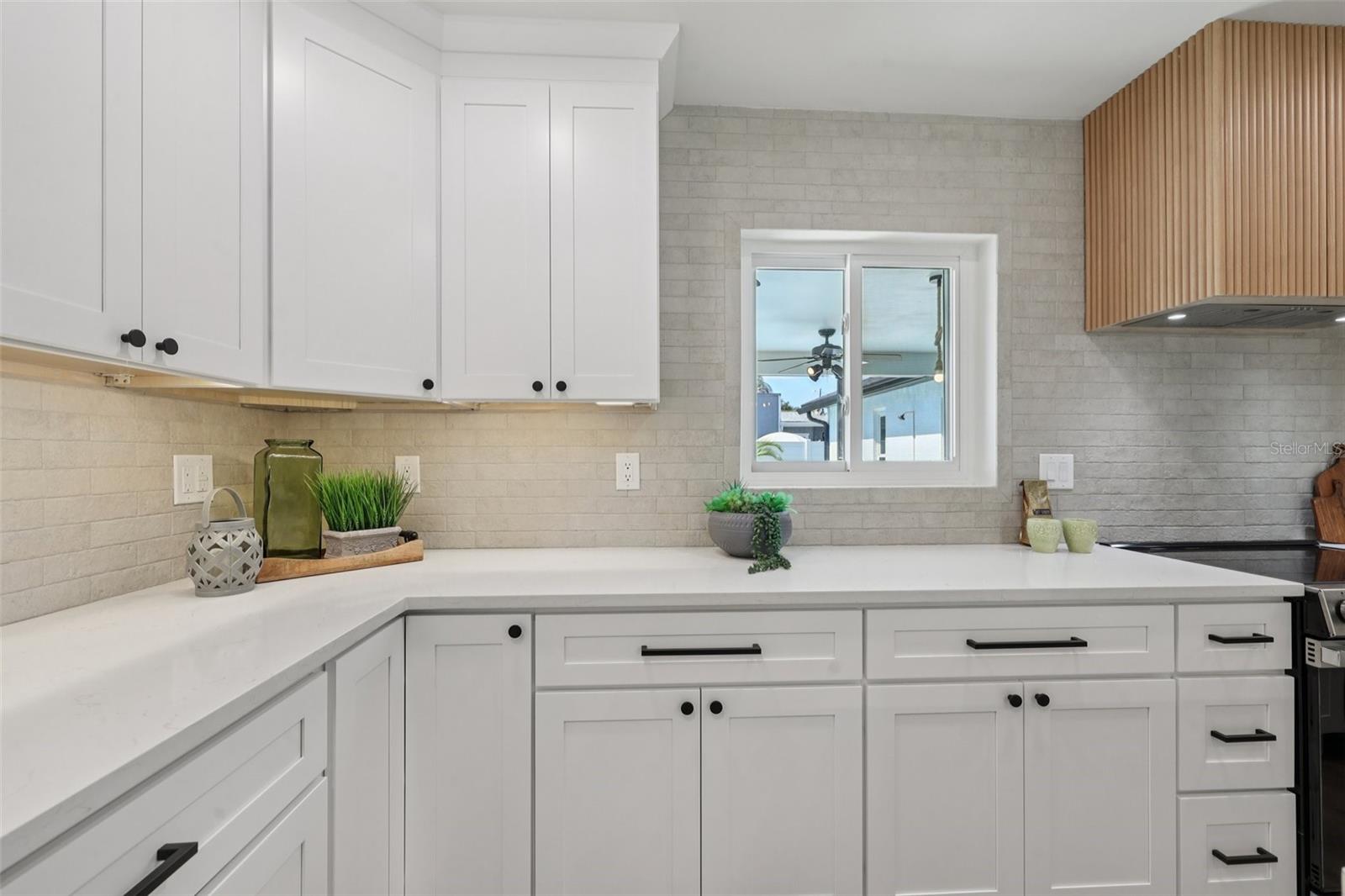 Image 19 of 61 For 1728 Lagoon Circle