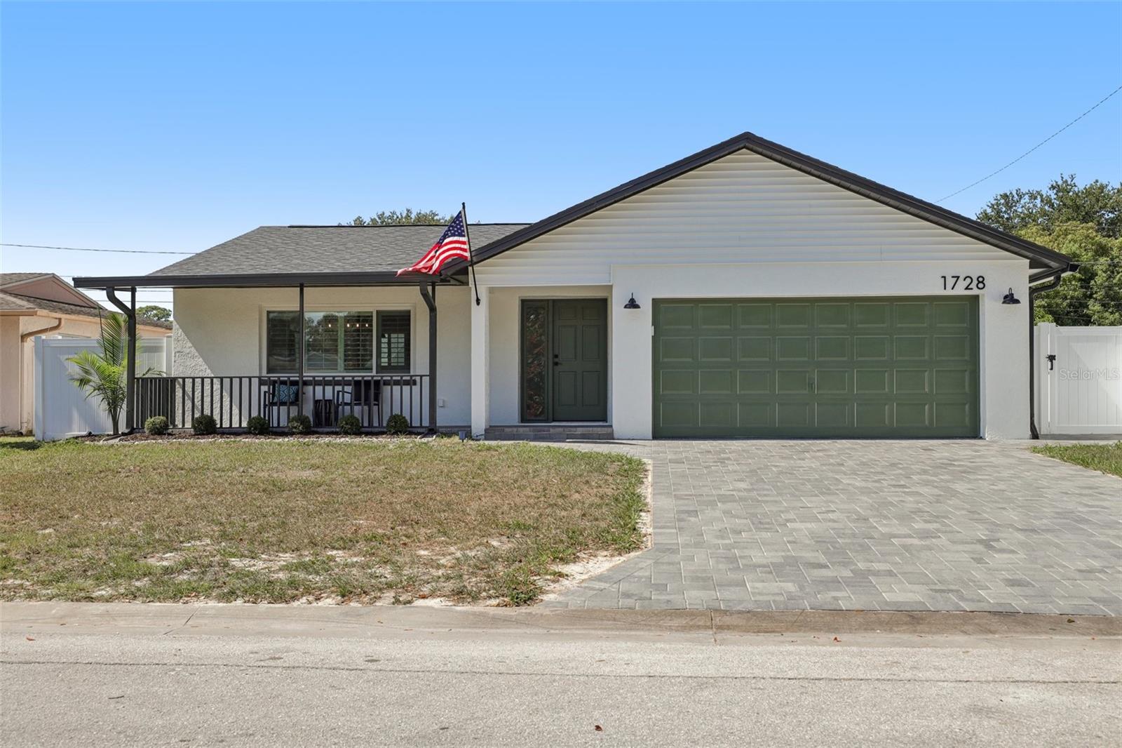 Image 2 of 61 For 1728 Lagoon Circle