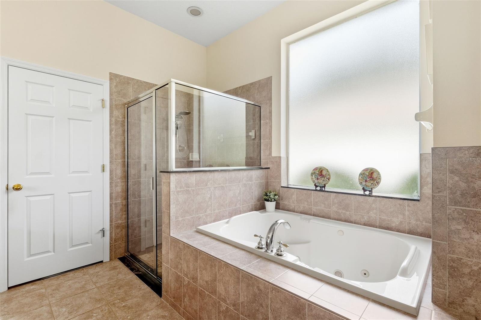 Image 20 of 42 For 19737 Prince Benjamin Drive