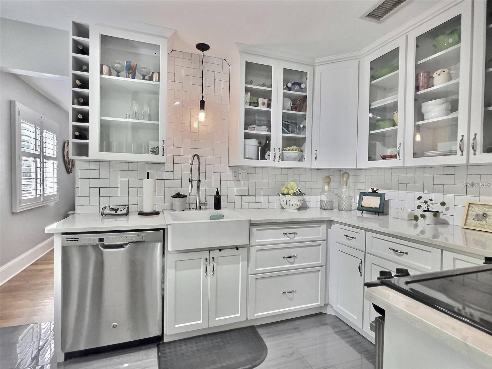 Image 10 of 28 For 1421 55th Avenue N