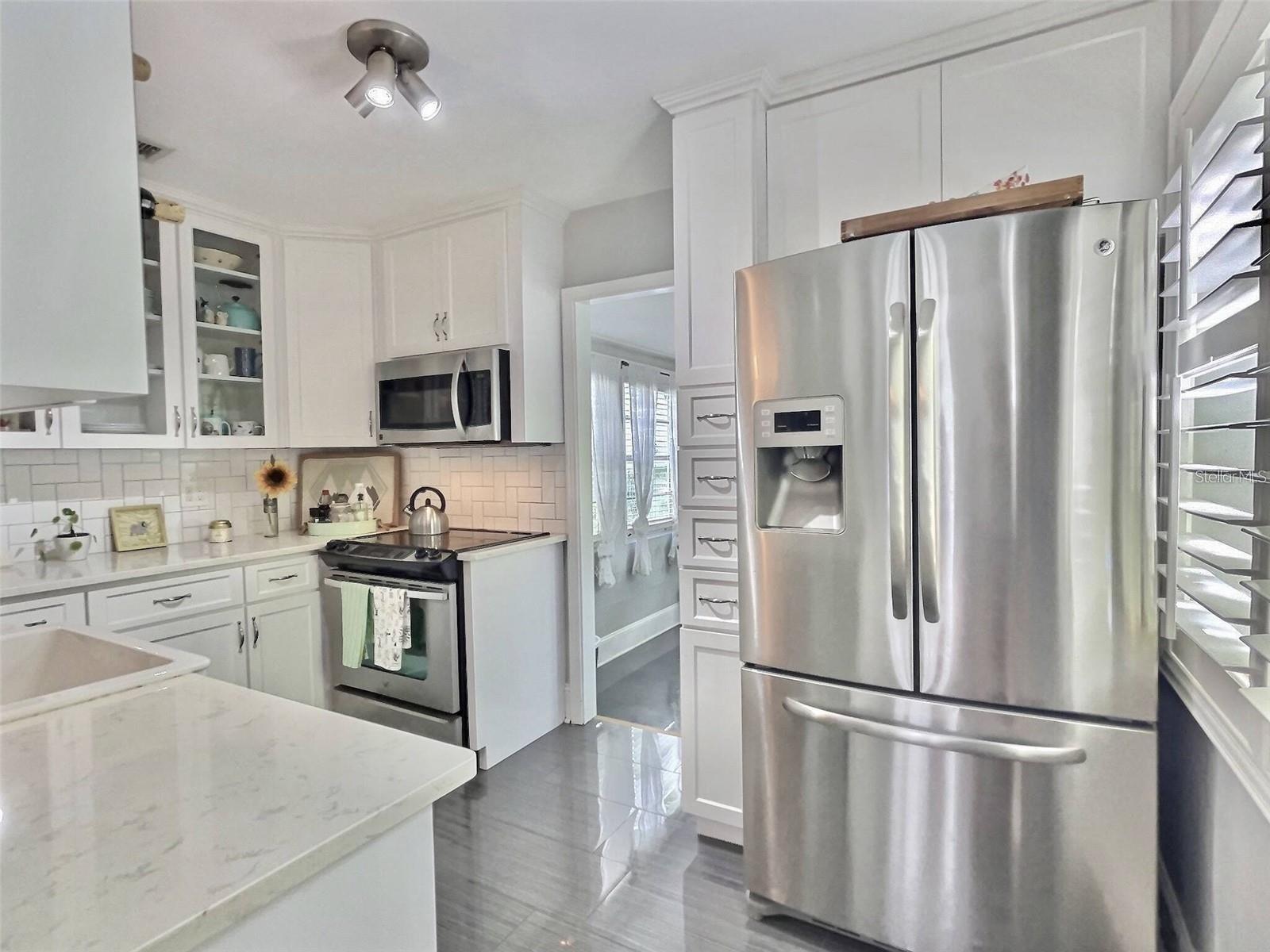 Image 11 of 28 For 1421 55th Avenue N