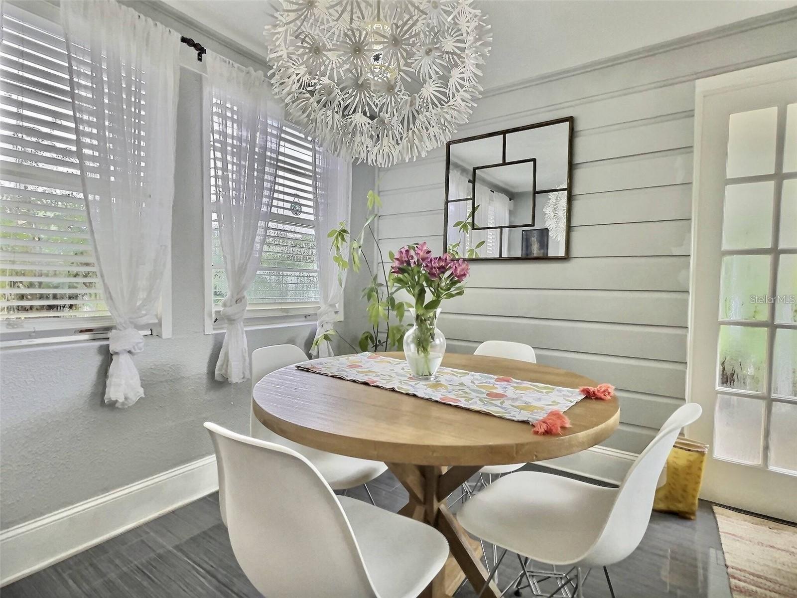 Image 13 of 28 For 1421 55th Avenue N