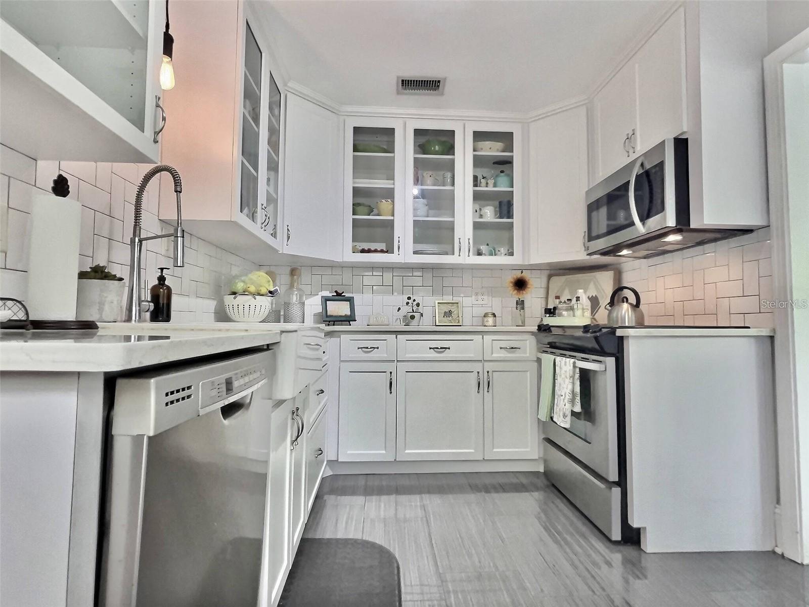 Image 9 of 28 For 1421 55th Avenue N