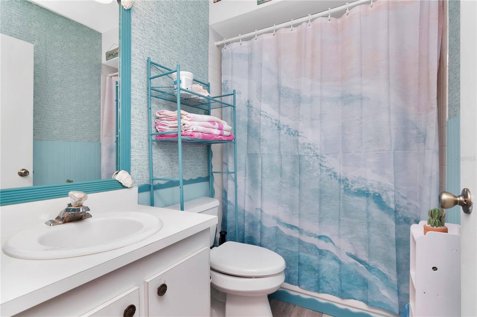 Image 15 of 25 For 601 Hercules Avenue 201