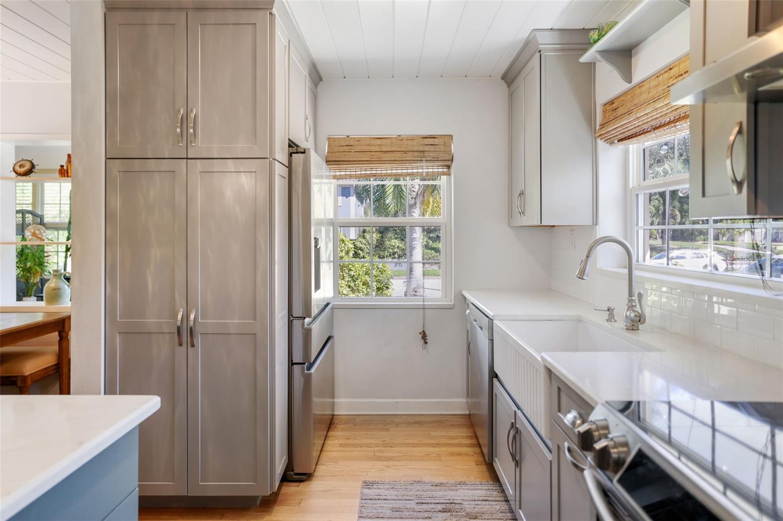 Image 10 of 49 For 1019 Marine Street