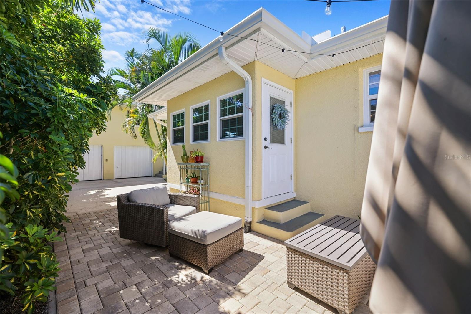 Image 18 of 49 For 1019 Marine Street