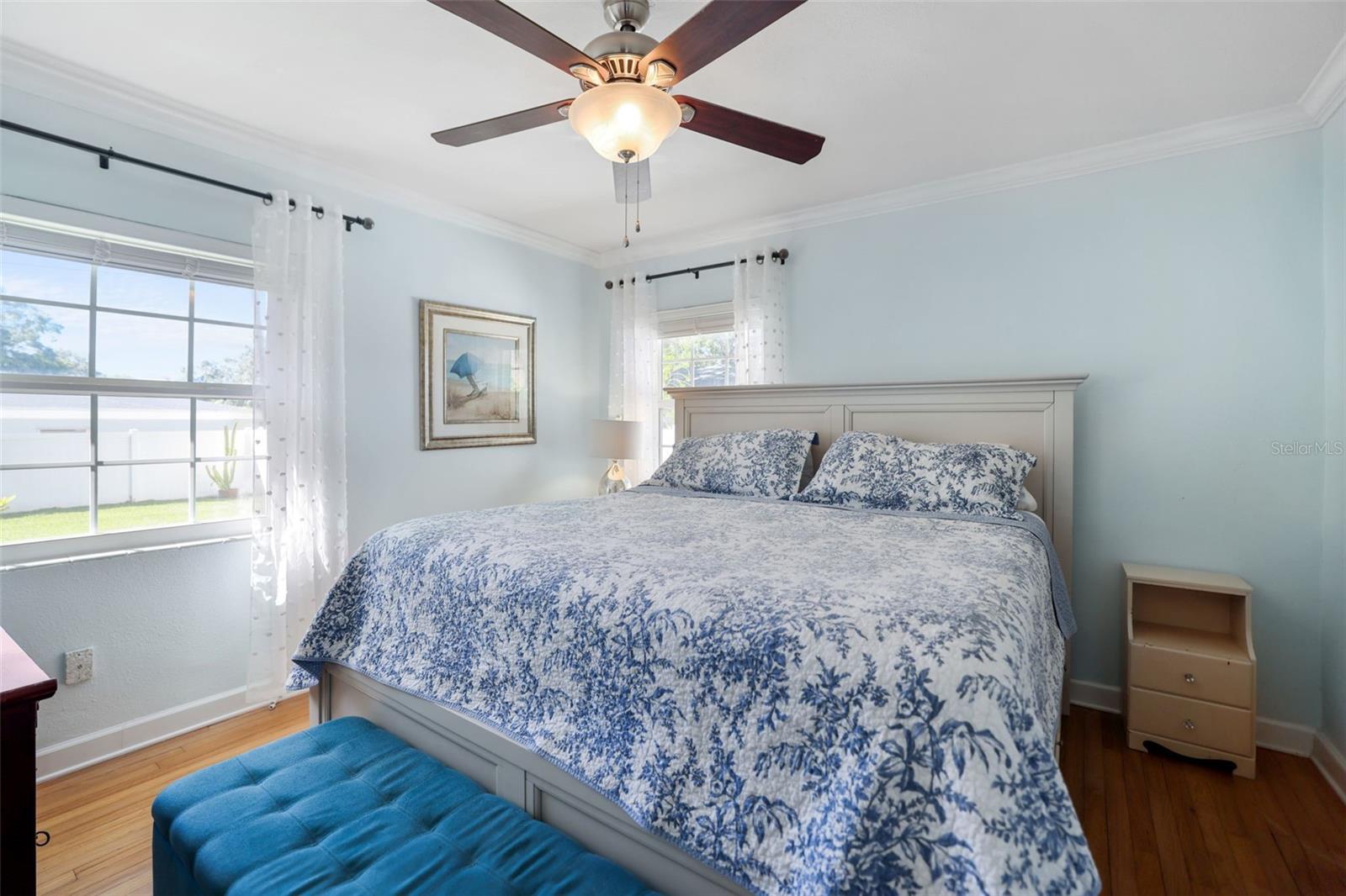 Image 21 of 49 For 1019 Marine Street