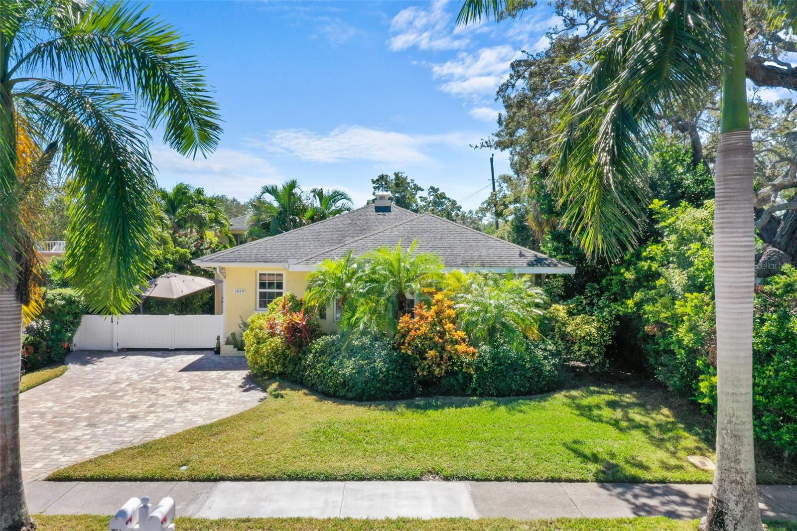 Image 39 of 49 For 1019 Marine Street