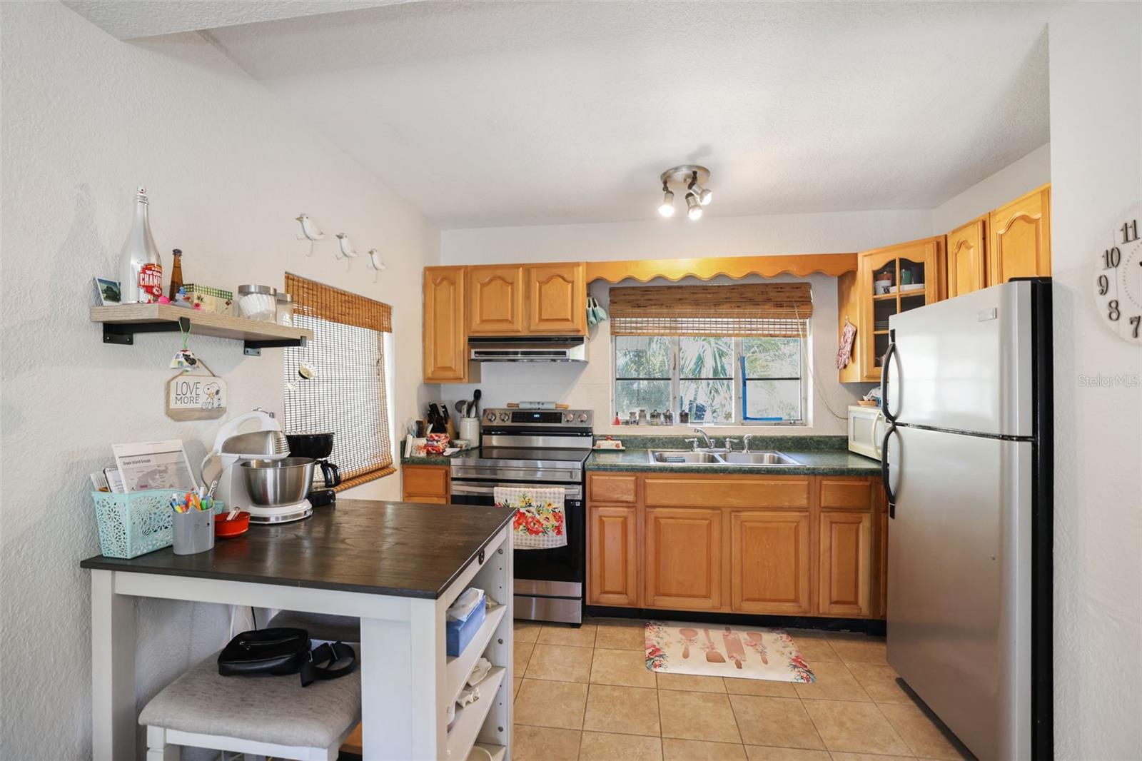 Image 41 of 49 For 1019 Marine Street