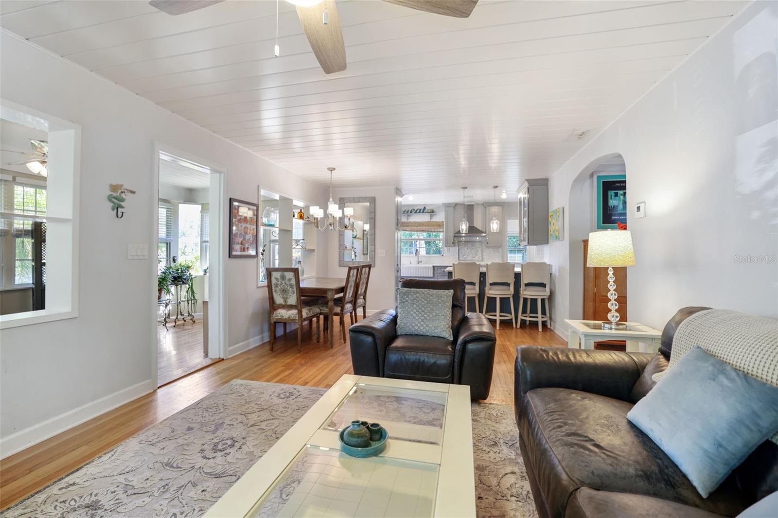 Image 5 of 49 For 1019 Marine Street