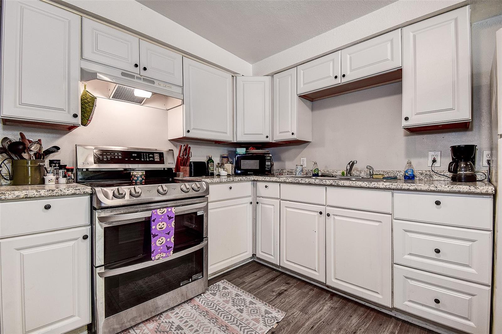 Image 18 of 57 For 1818 And 1816 Hacienda Way