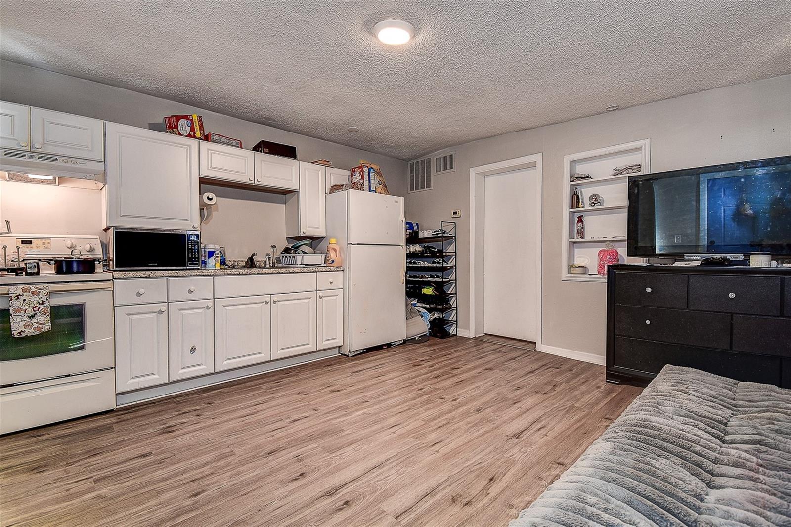 Image 31 of 57 For 1818 And 1816 Hacienda Way