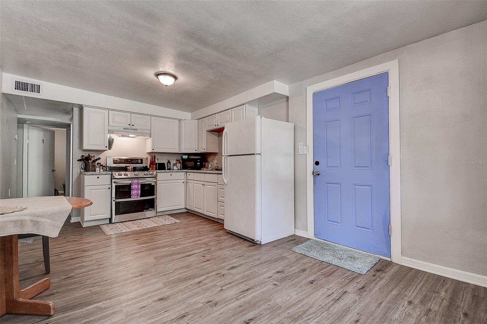 Image 6 of 57 For 1818 And 1816 Hacienda Way