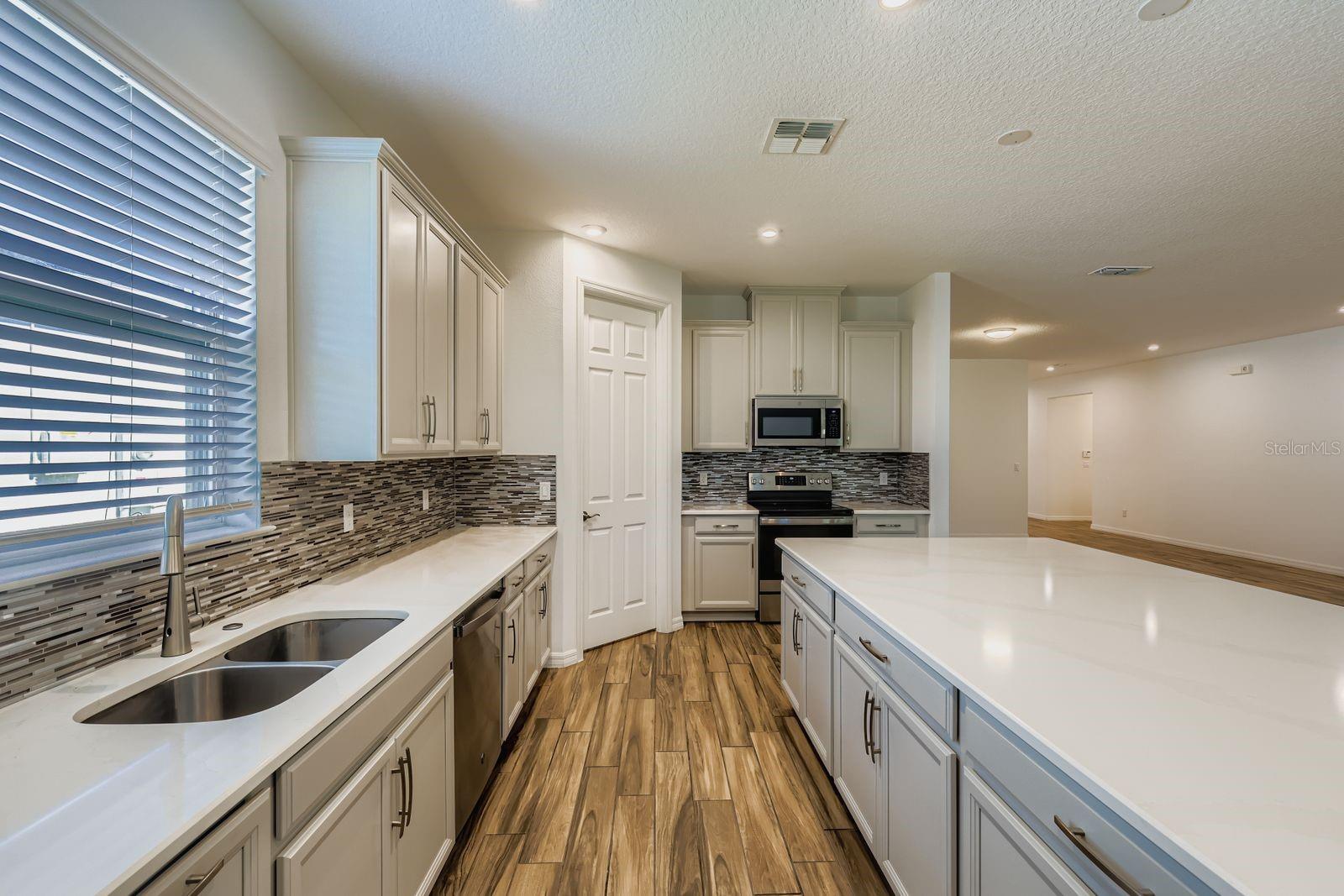 Image 12 of 28 For 3327 Hanging Tide Street