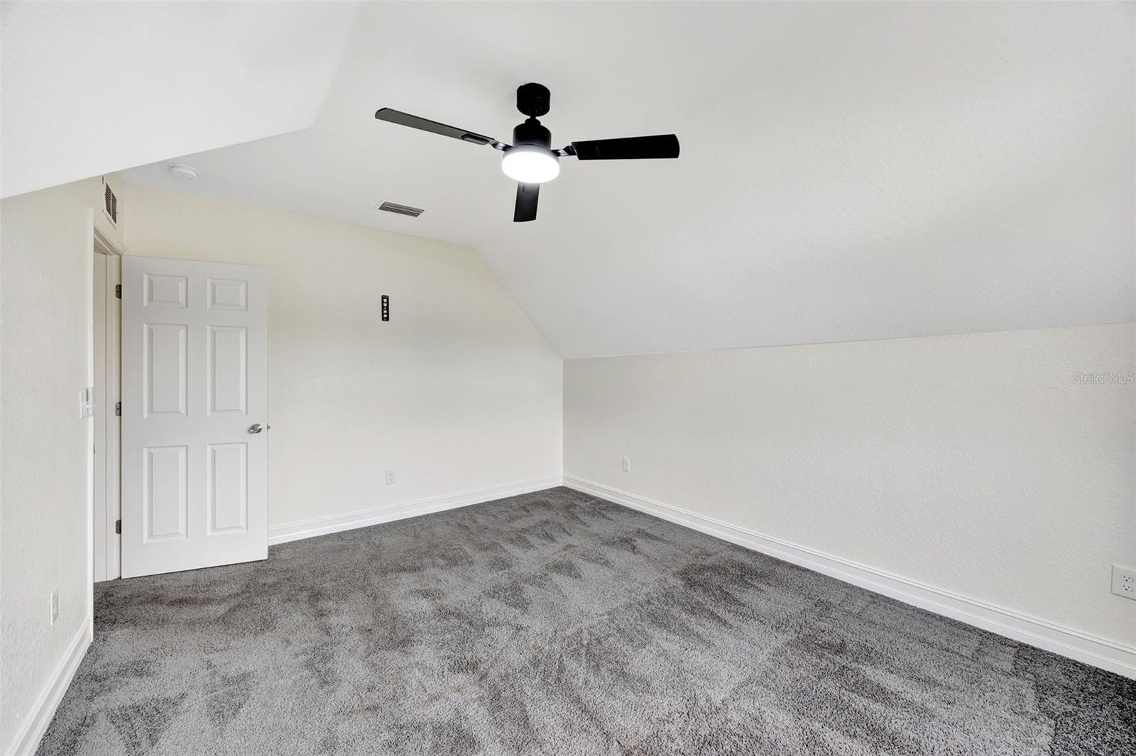 Image 15 of 43 For 912 20th Avenue