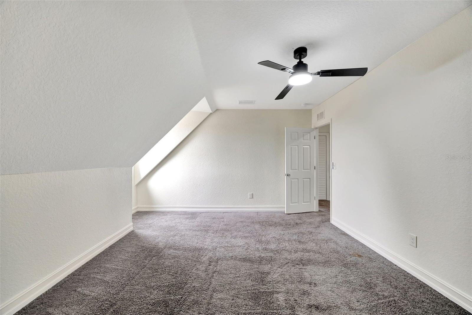 Image 17 of 43 For 912 20th Avenue