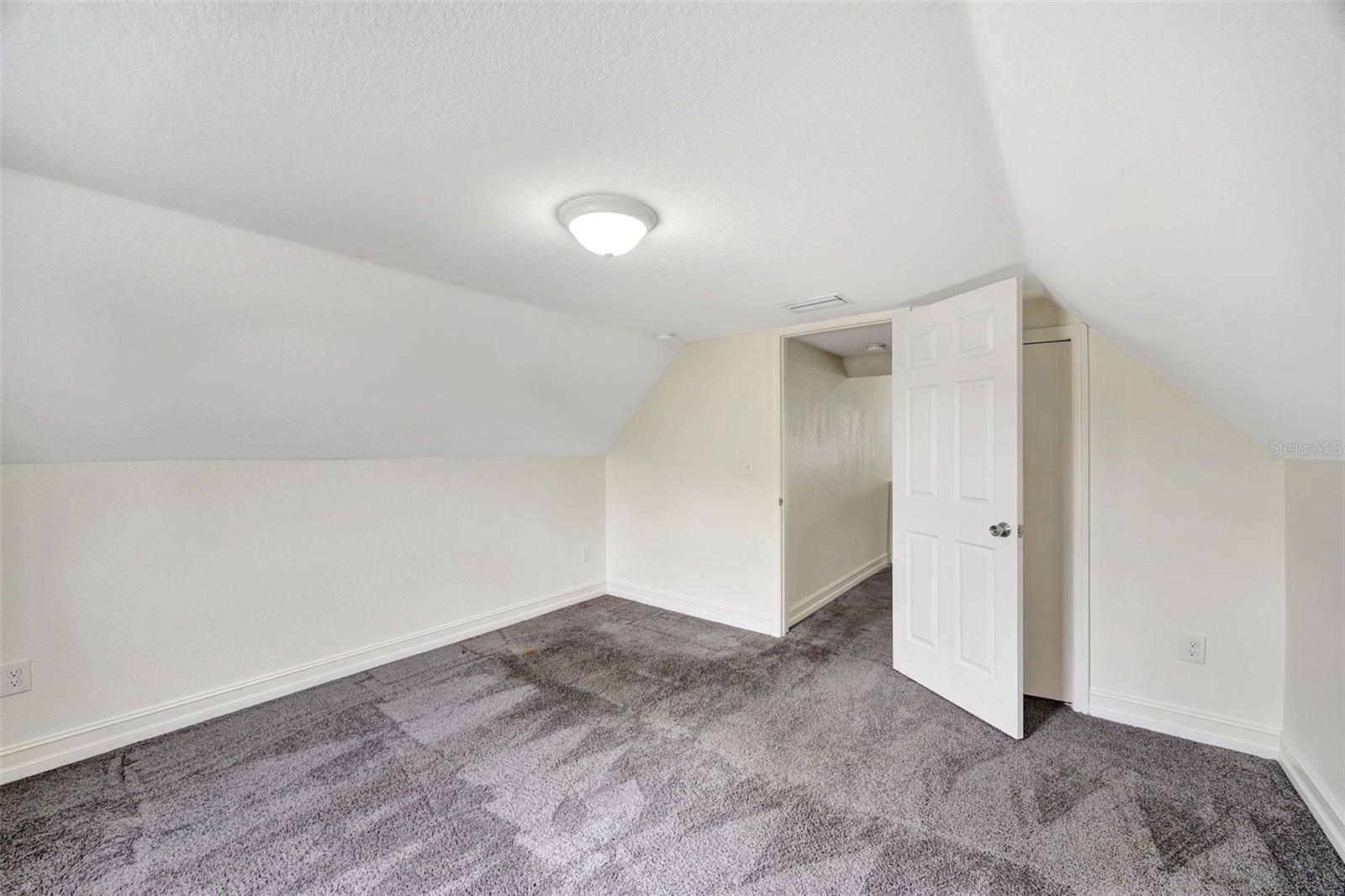 Image 21 of 43 For 912 20th Avenue