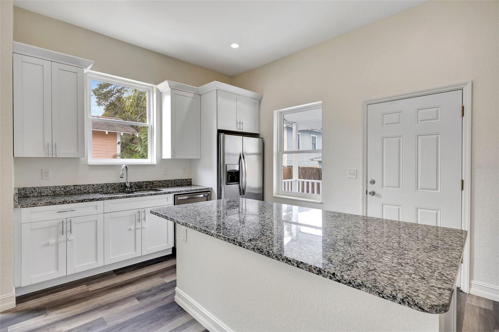 Image 31 of 43 For 912 20th Avenue