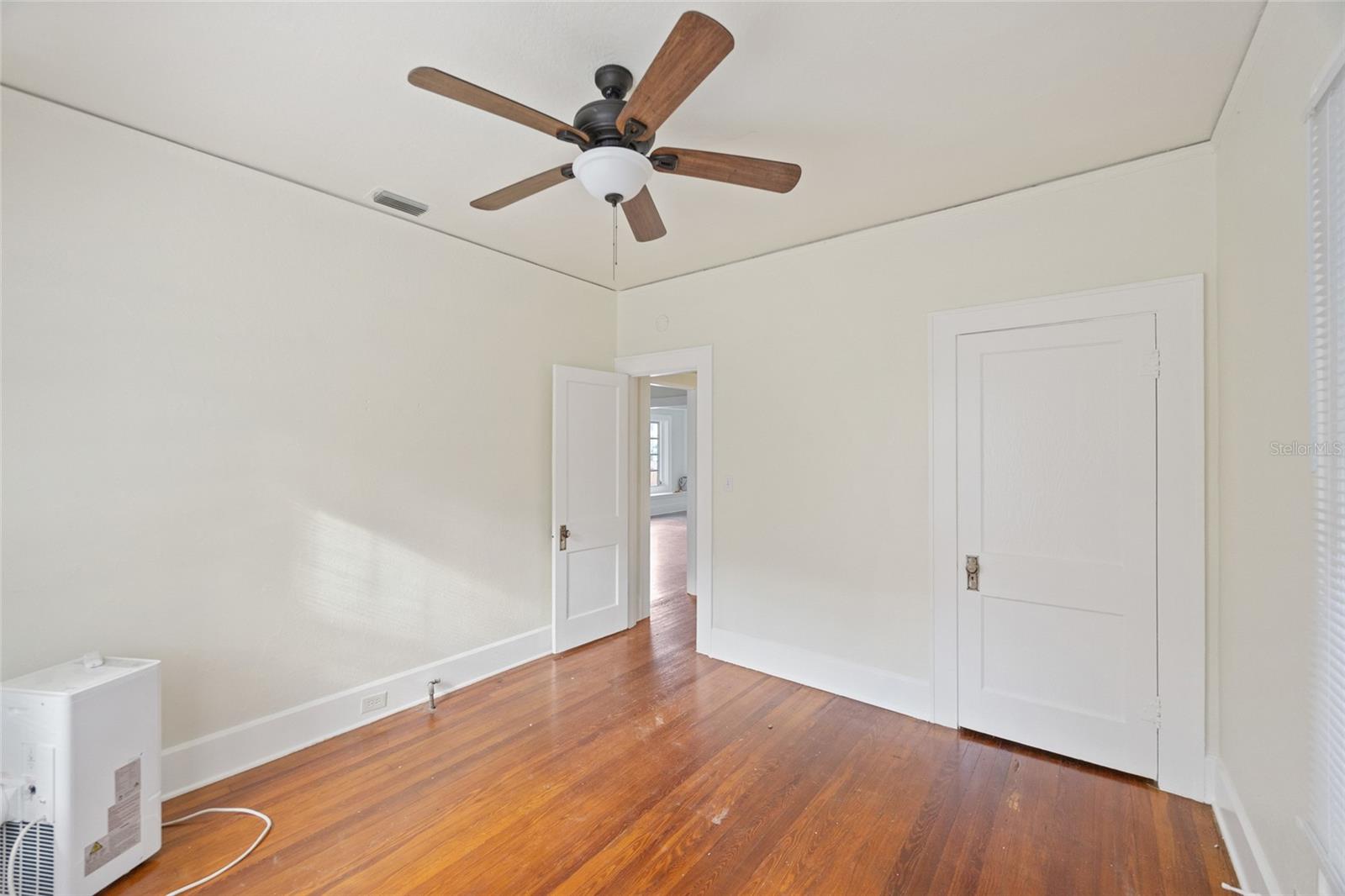 Image 19 of 29 For 725 8th Street N