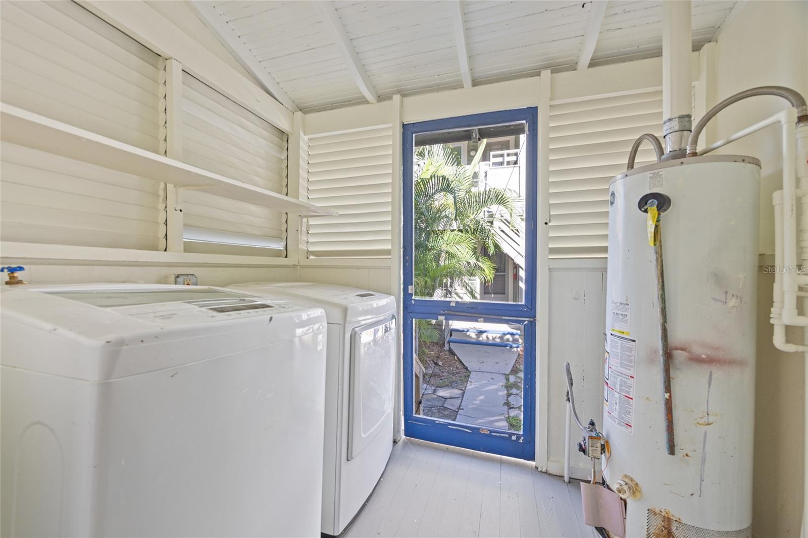 Image 20 of 29 For 725 8th Street N