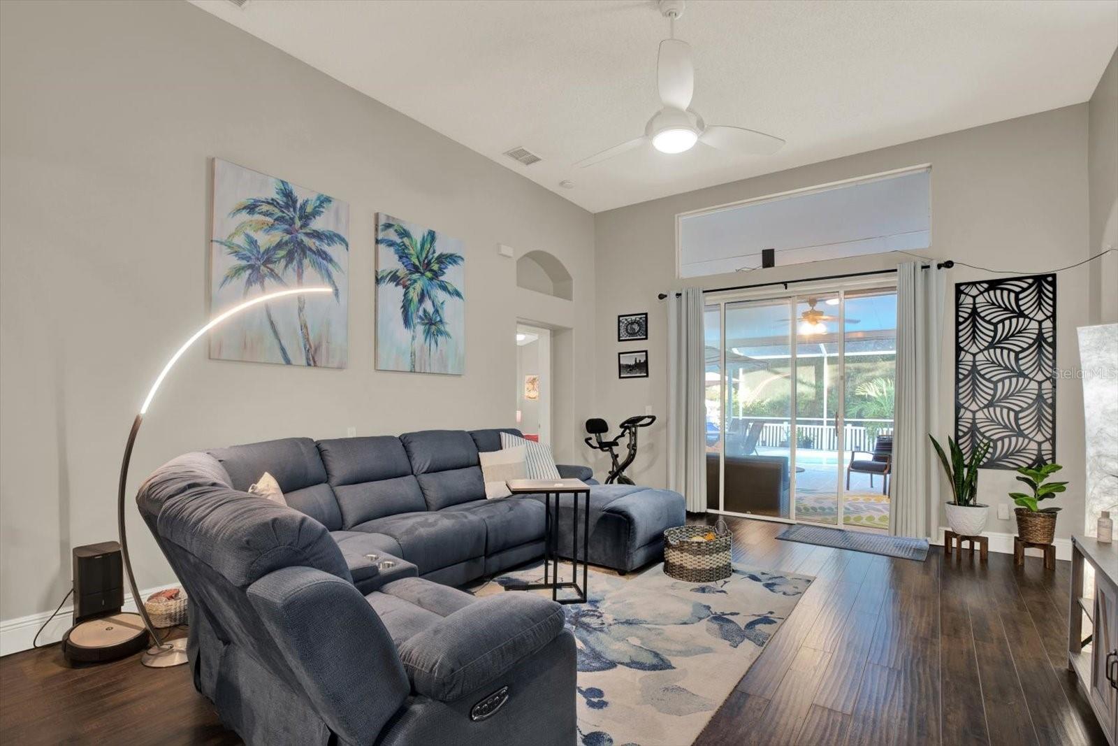 Image 17 of 52 For 29241 Yarrow Drive