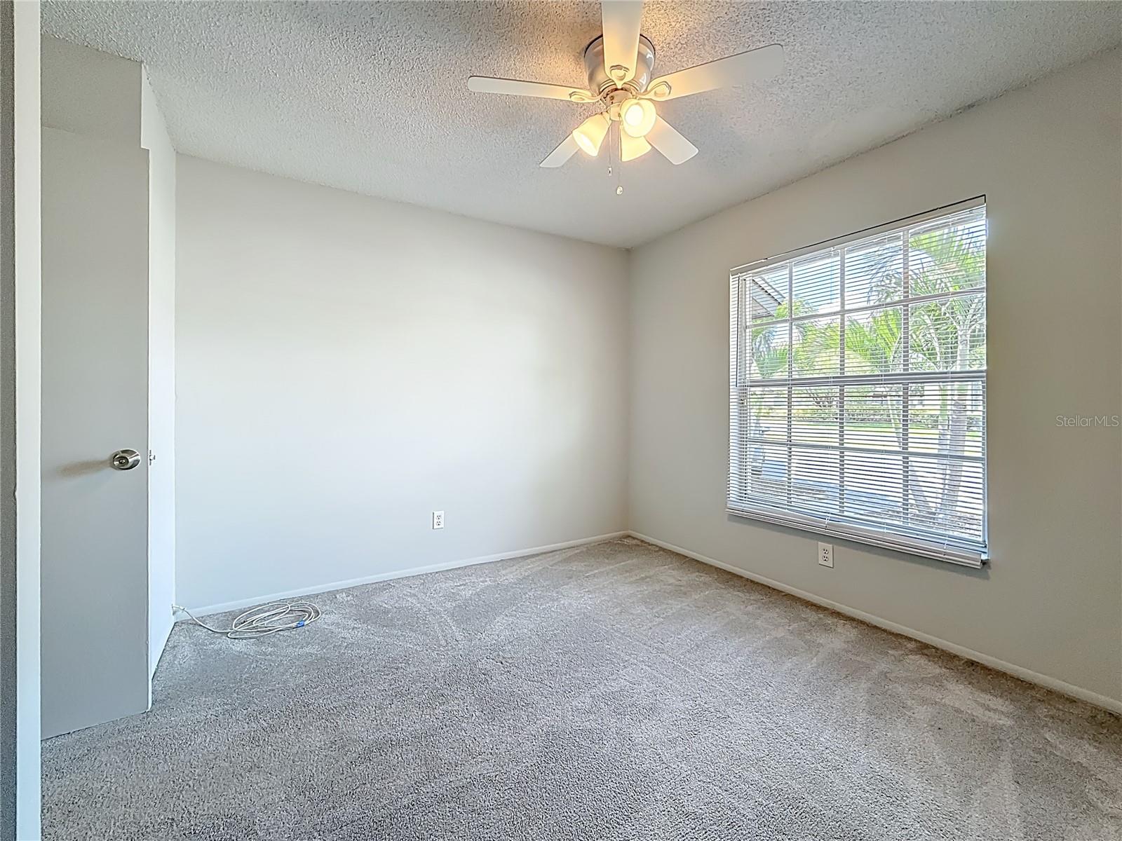 Image 18 of 28 For 641 Laguna Vista Court
