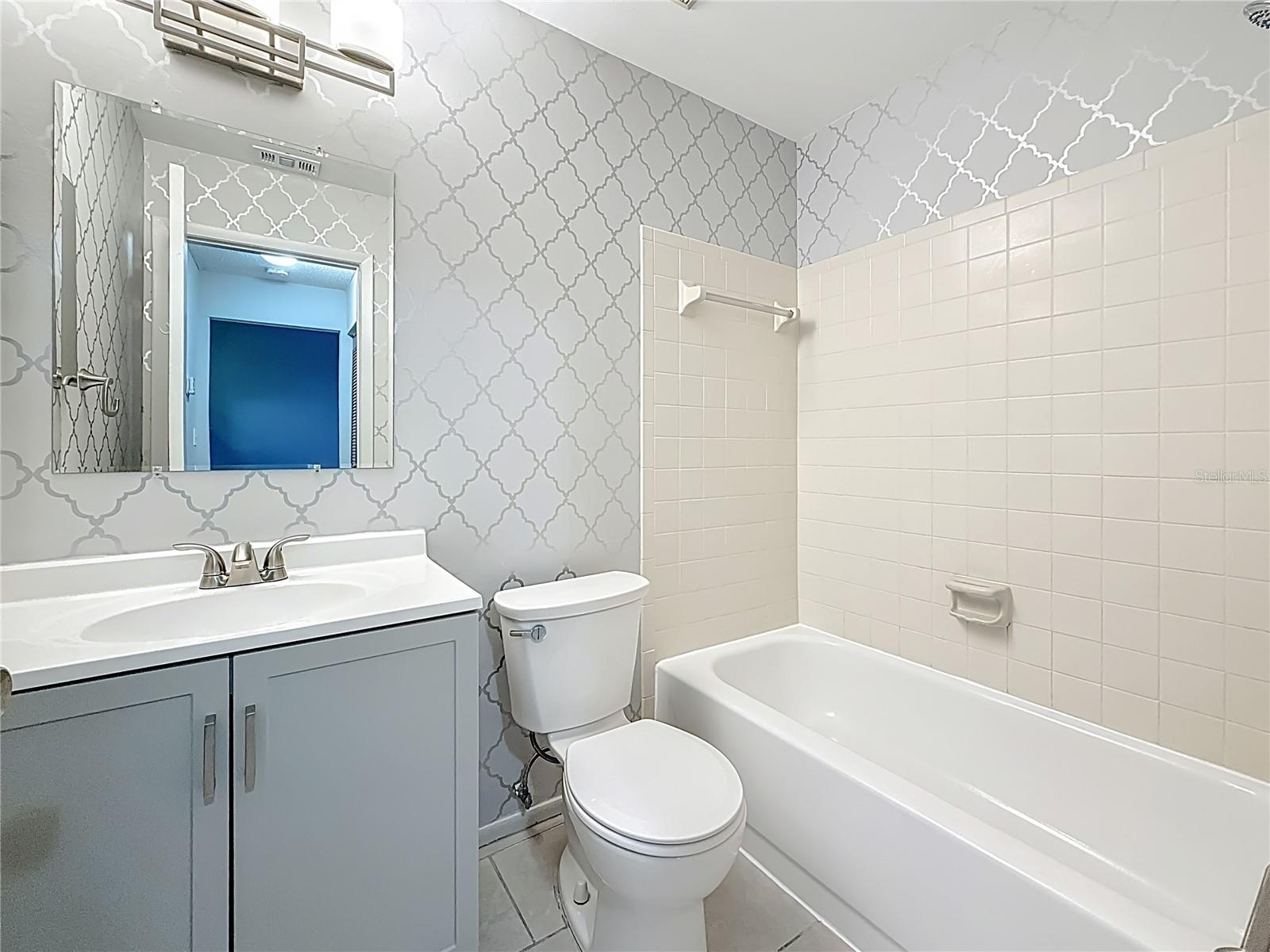 Image 19 of 28 For 641 Laguna Vista Court