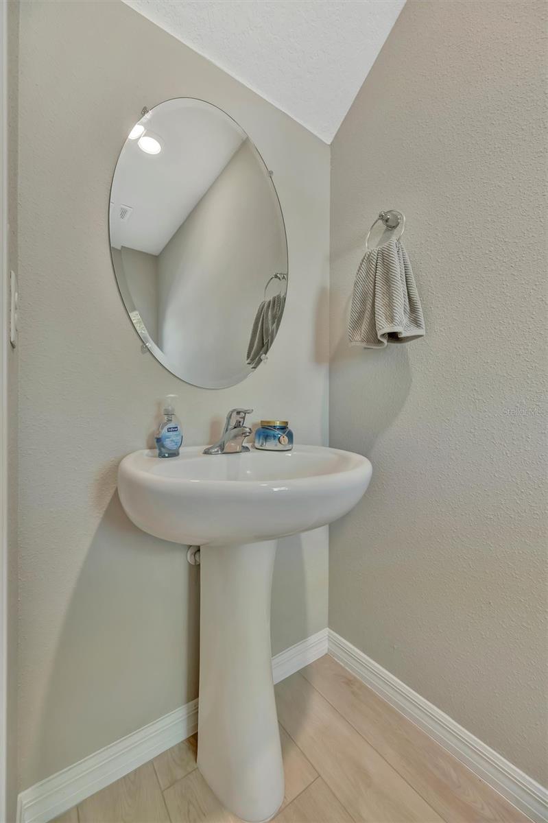 Image 18 of 45 For 12950 Pasture Woods Place