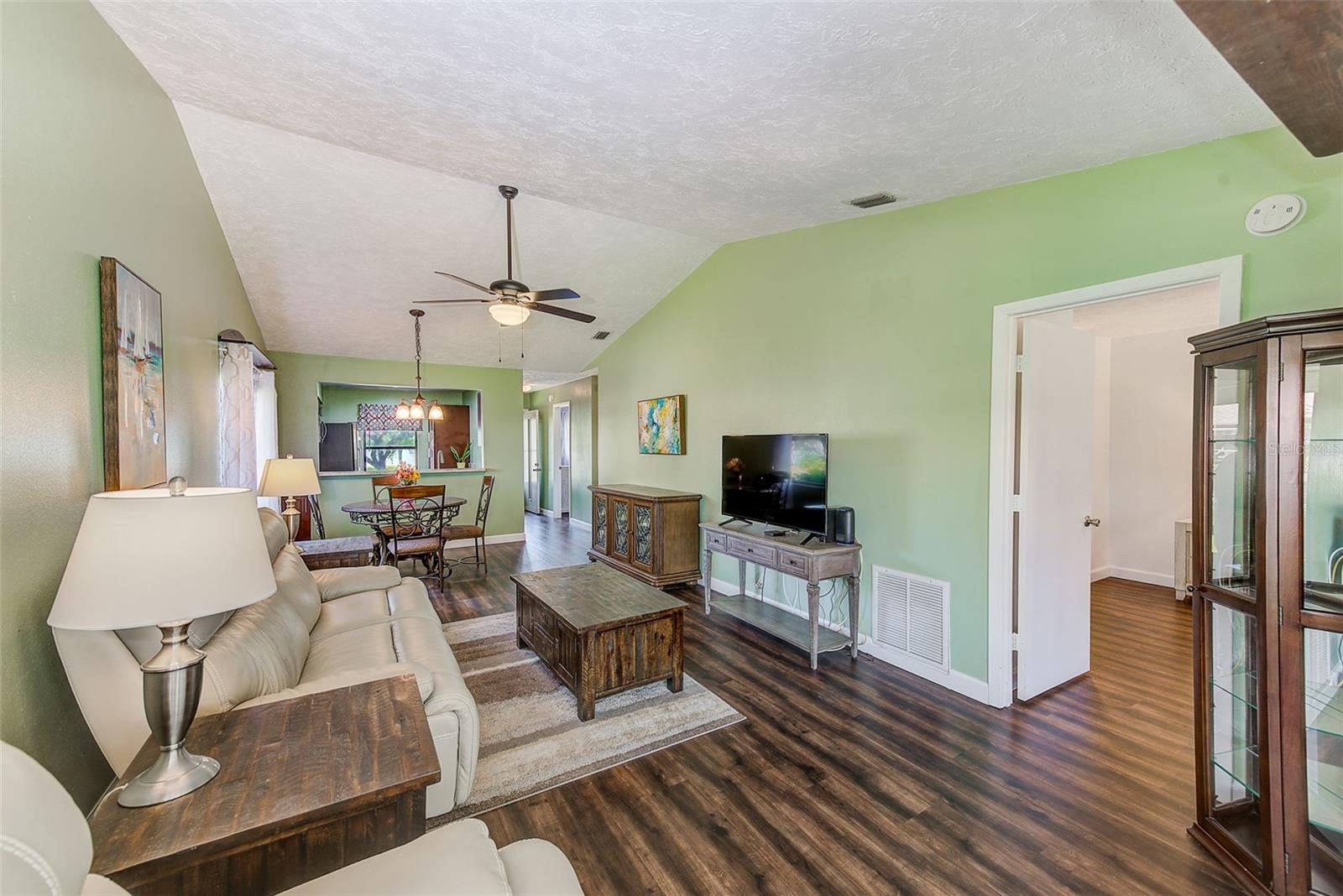 Image 11 of 36 For 6040 27th Street W