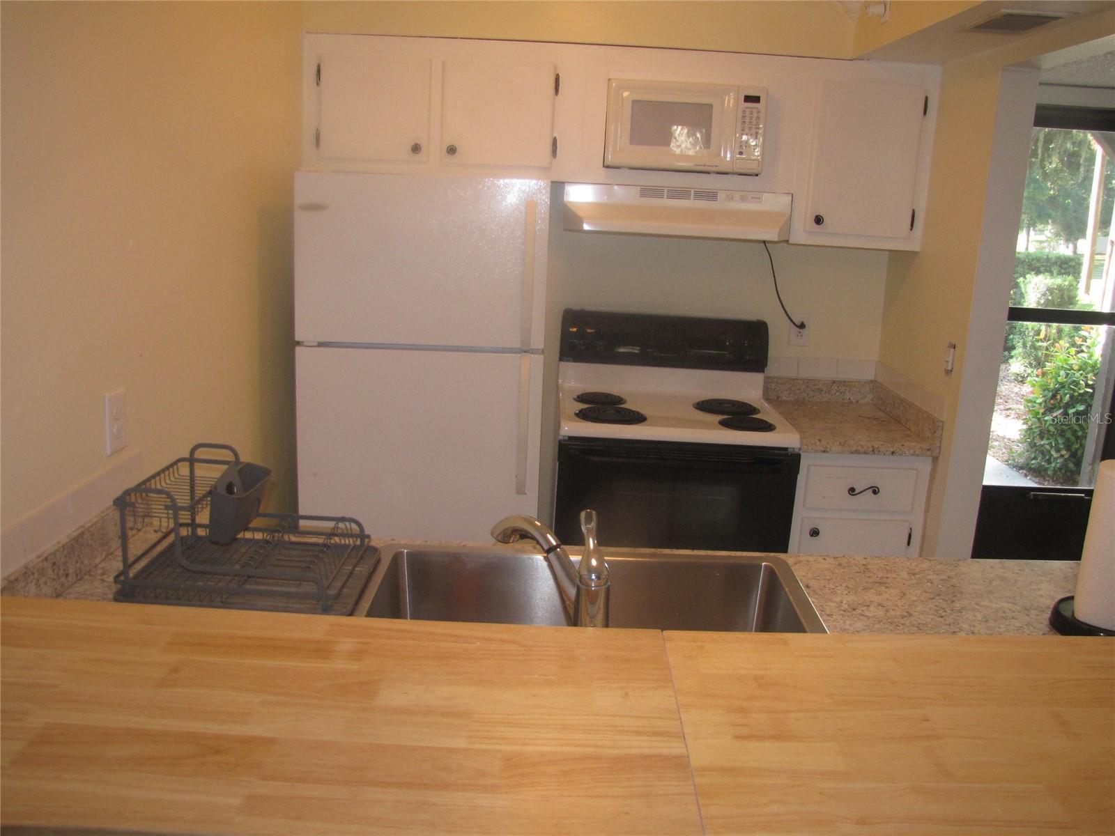 Image 4 of 26 For 200 Bayshore Boulevard 105