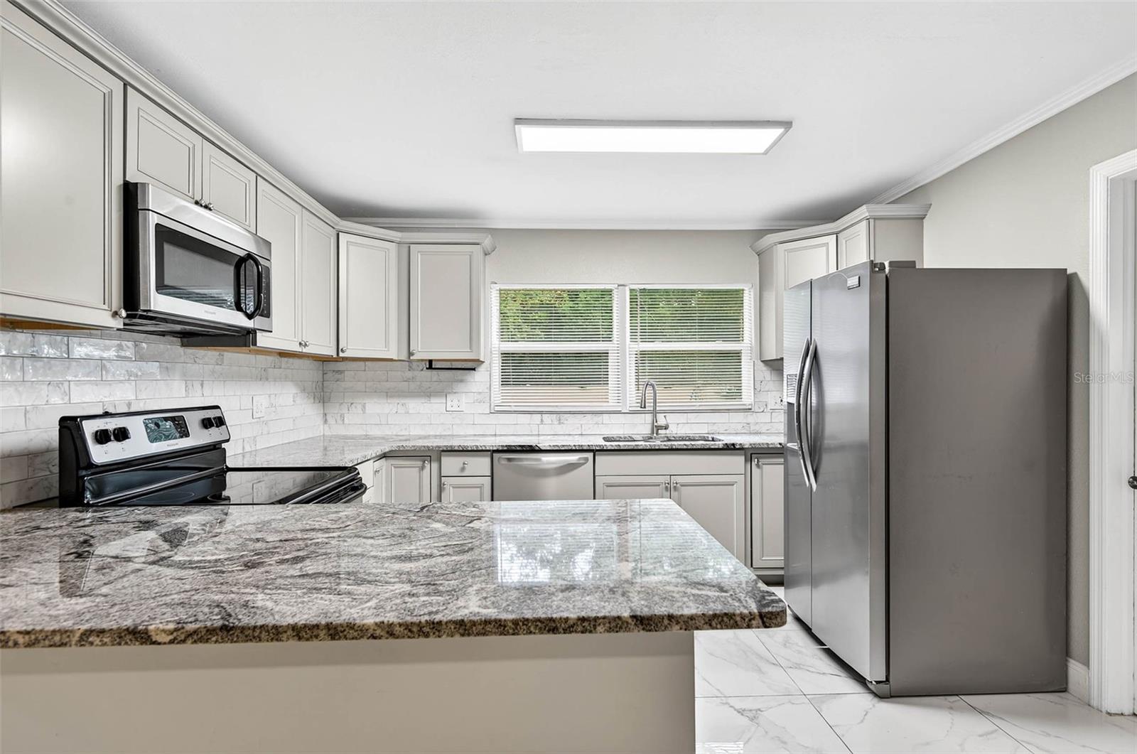 Image 2 of 23 For 1345 Parkwood Street