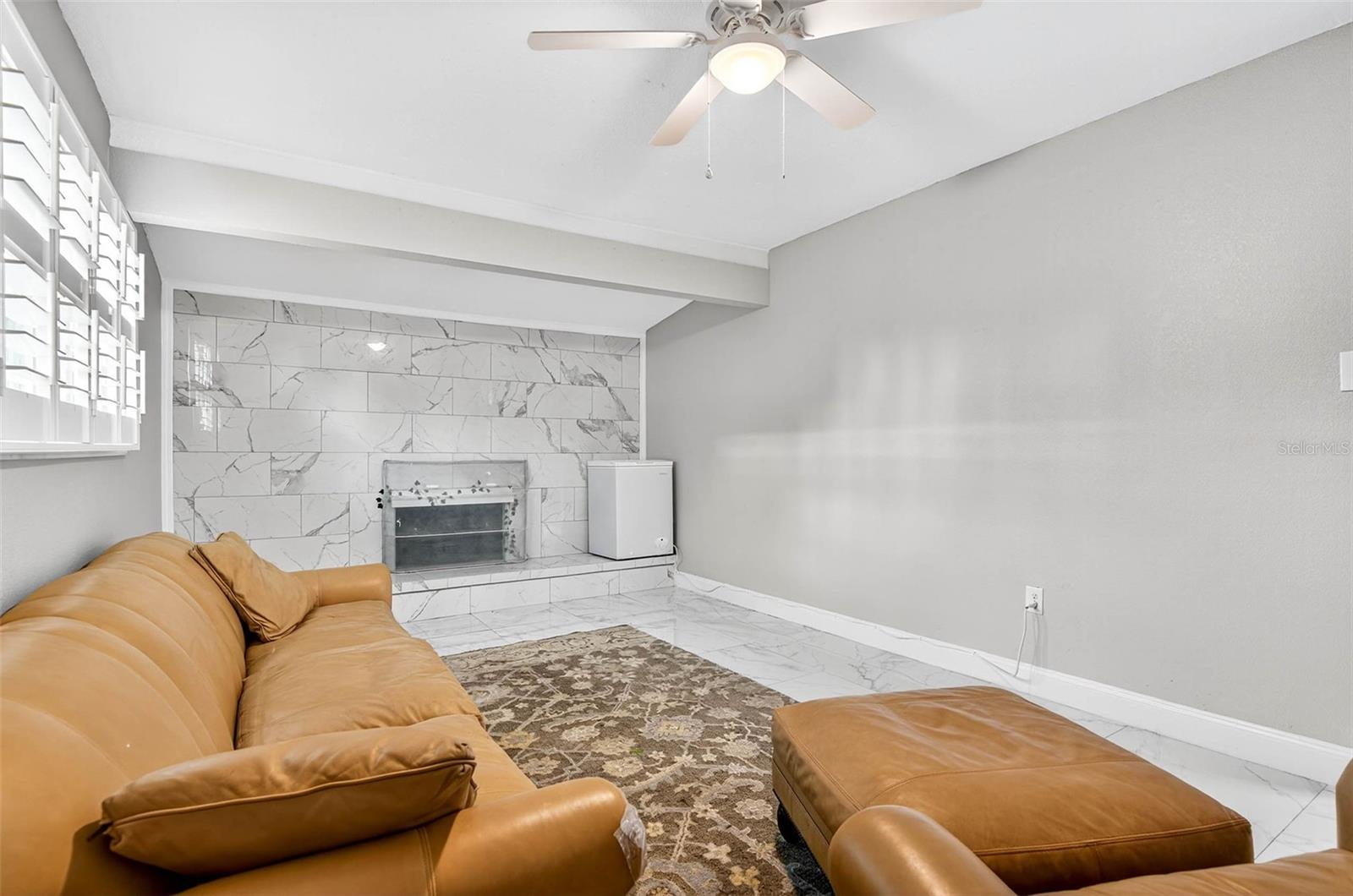 Image 20 of 23 For 1345 Parkwood Street