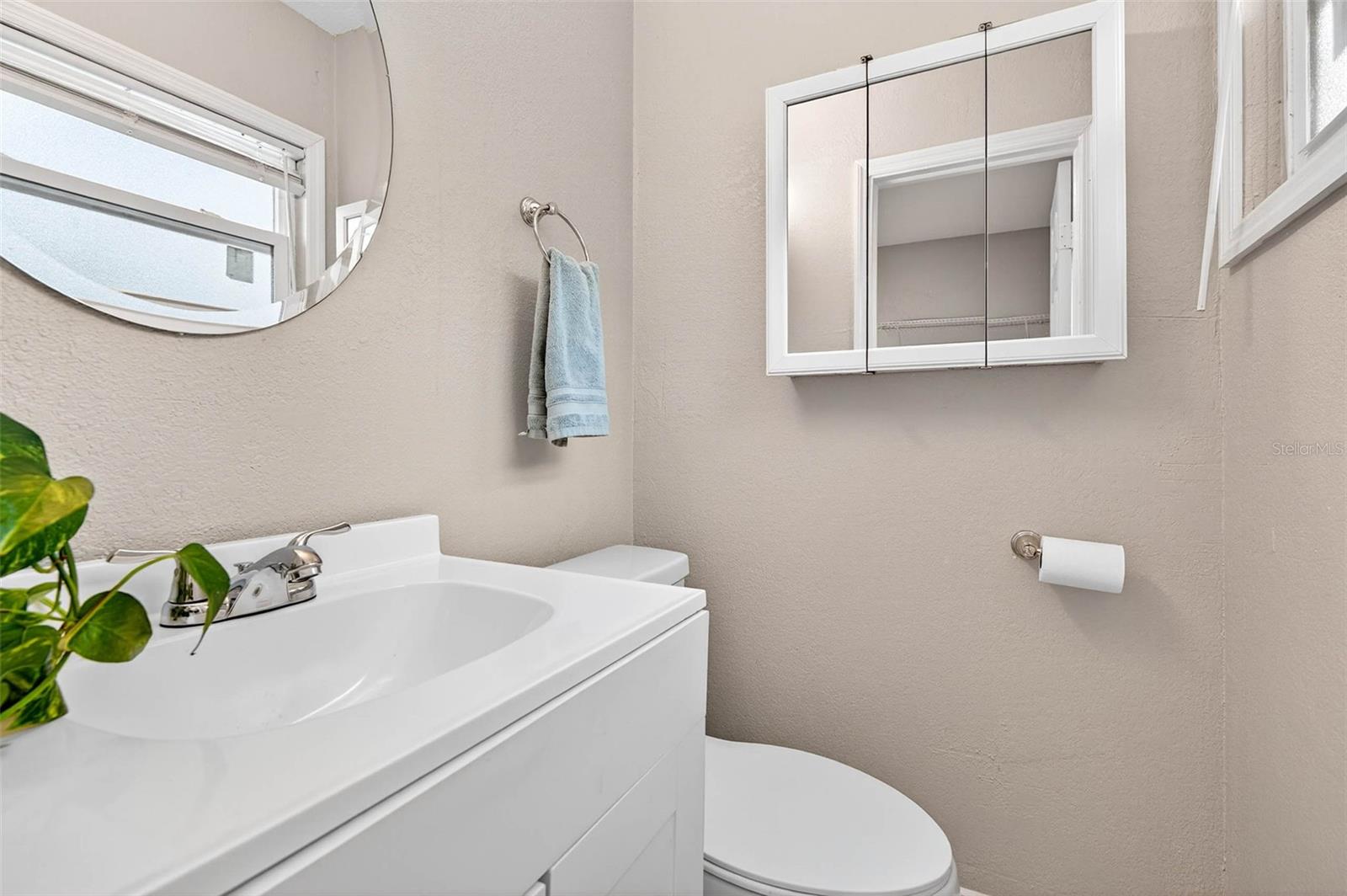 Image 25 of 37 For 1345 Parkwood Street