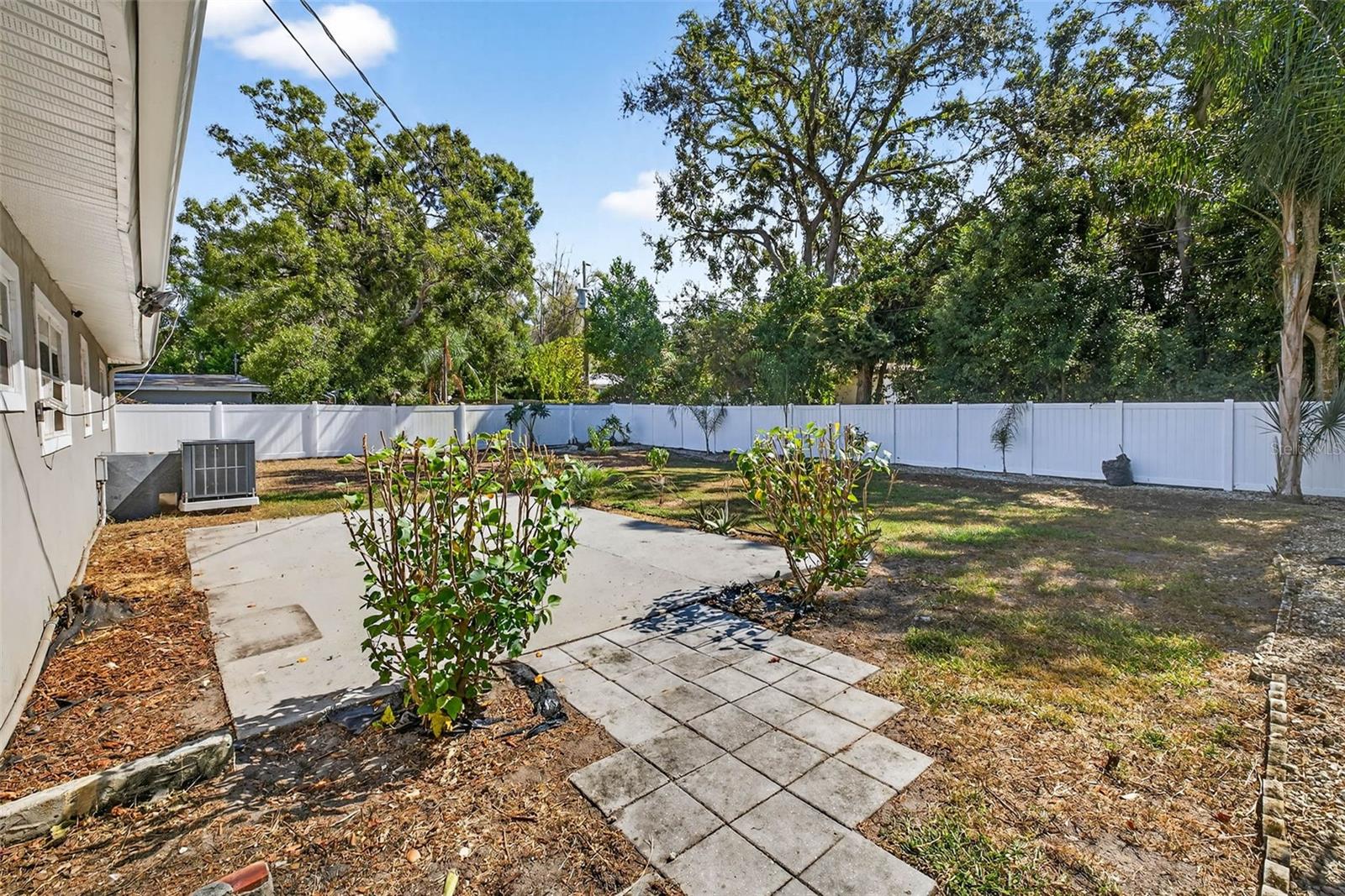 Image 28 of 37 For 1345 Parkwood Street