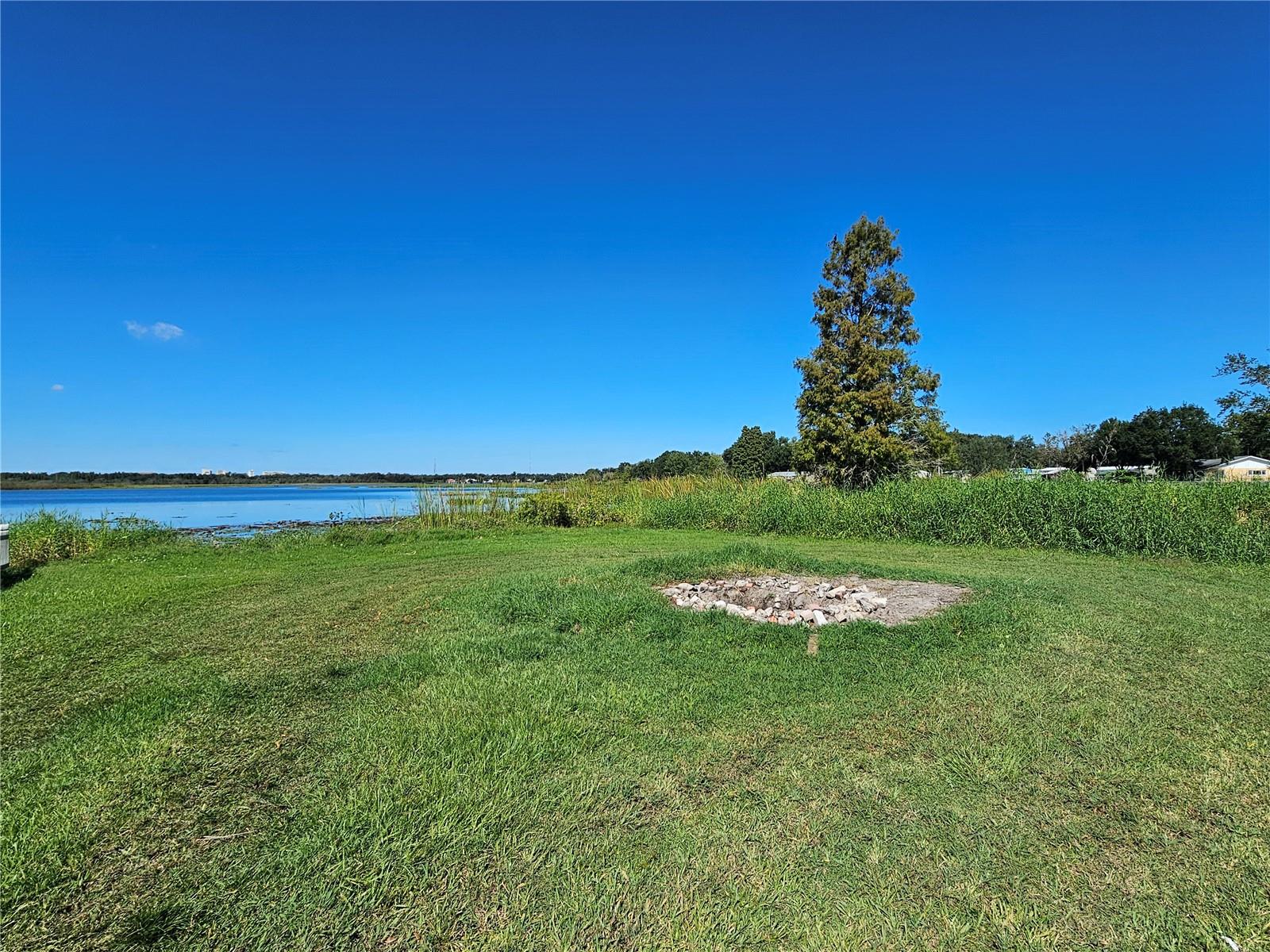 Image 25 of 26 For 503 Longfellow Boulevard 8