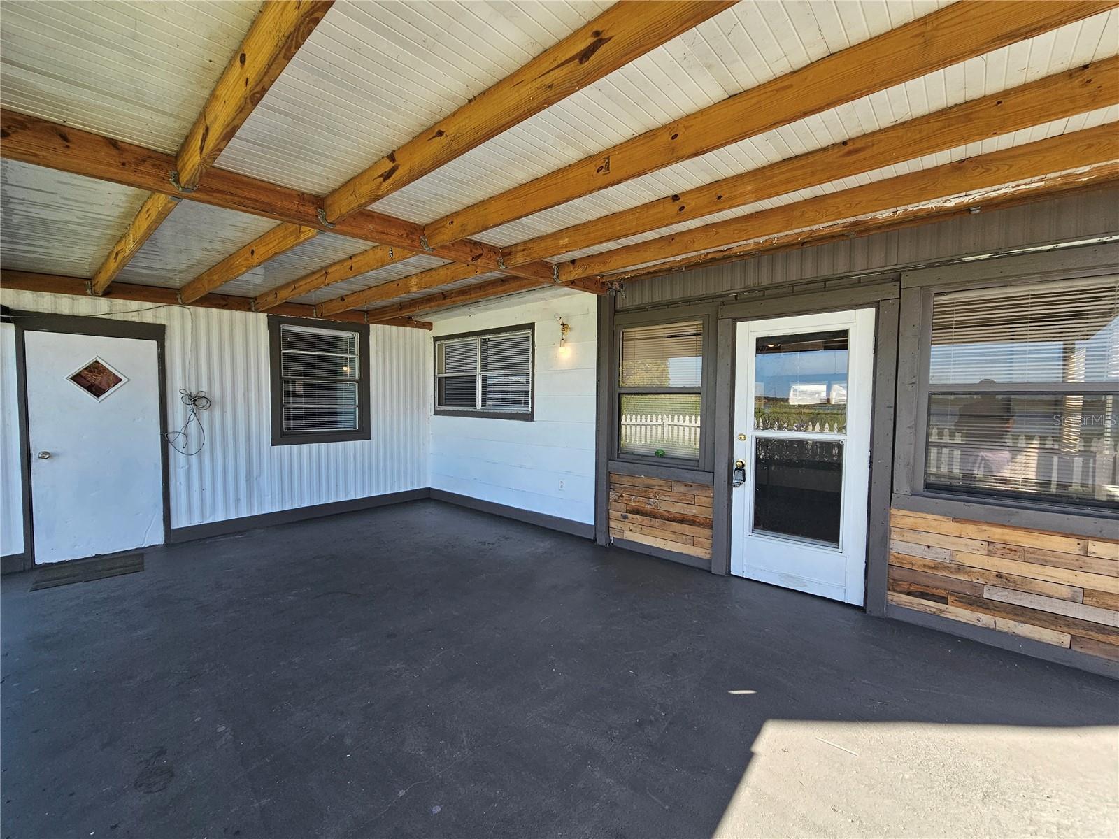 Image 4 of 26 For 503 Longfellow Boulevard 8