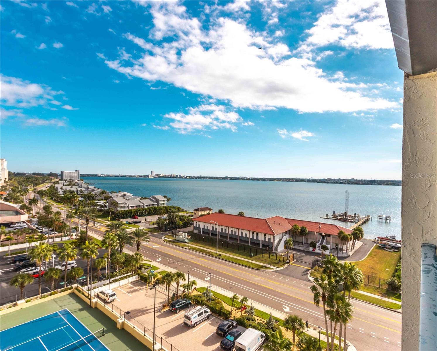 Image 70 of 96 For 1380 Gulf Boulevard 906